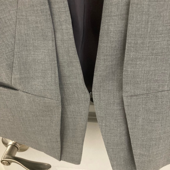 Trina Turk Gray Jacket - 10 - Picture 4 of 8